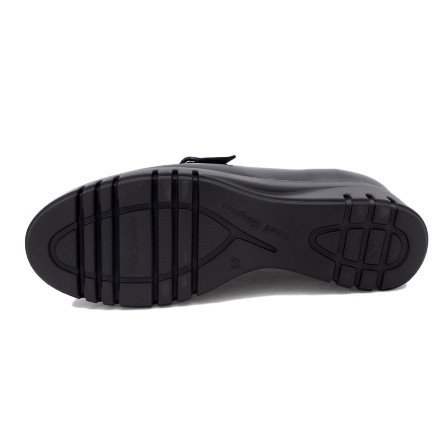 Mocasín PIE SANTO para mujer fabricado en piel color negro con detalle
