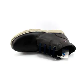 Comprar botines CALLAGHAN  para hombre fabricadas en piel marrón.
