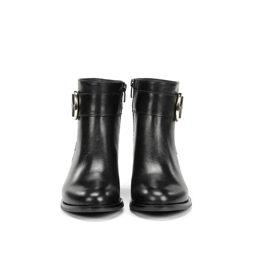 Botines DORKING by FLUCHOS, fabricados en piel lisa color negro