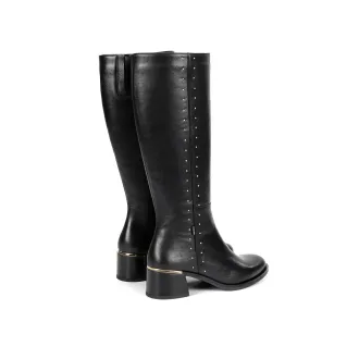 Botas DORKING by FLUCHOS, modelo TOSCANA con tachuelas piel negro