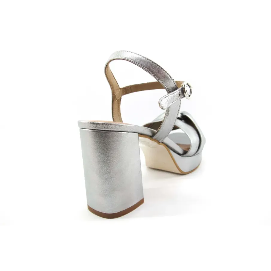 Comprar sandalias de vestir para mujer.