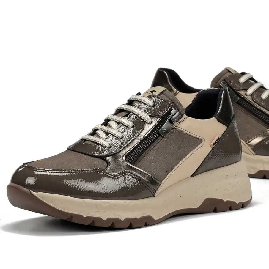 Deportivos para mujer piel taupe con cremallera