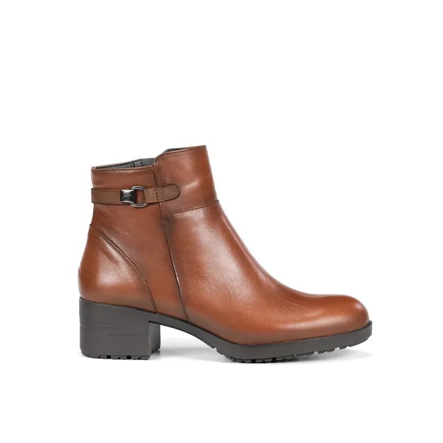 Botín Fluchos Aliss F2240 de mujer en piel color cuero