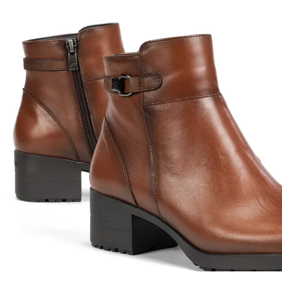 Botín Fluchos Aliss F2240 de mujer en piel color cuero