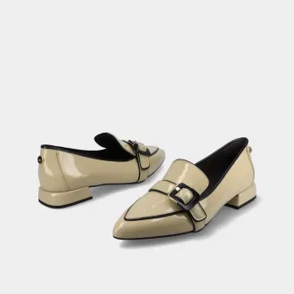 Mocasín hebilla beige
